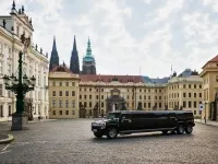 Hummer Voyage